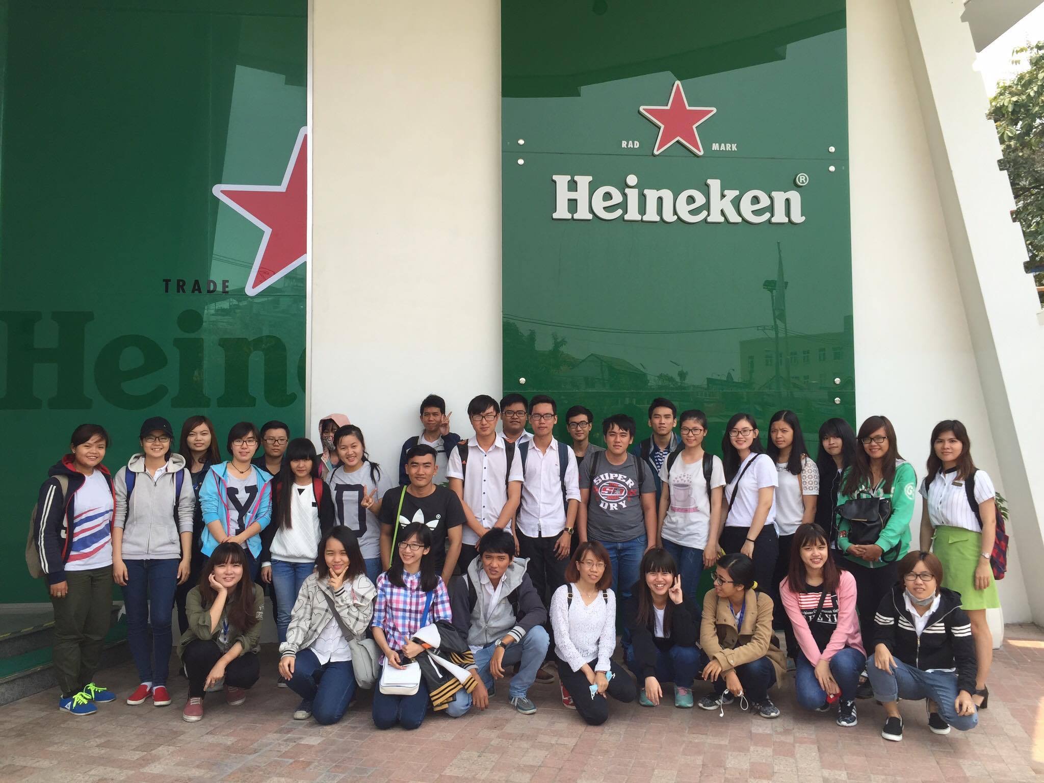 Students visited VBL take the photo at Heineken Experience Area