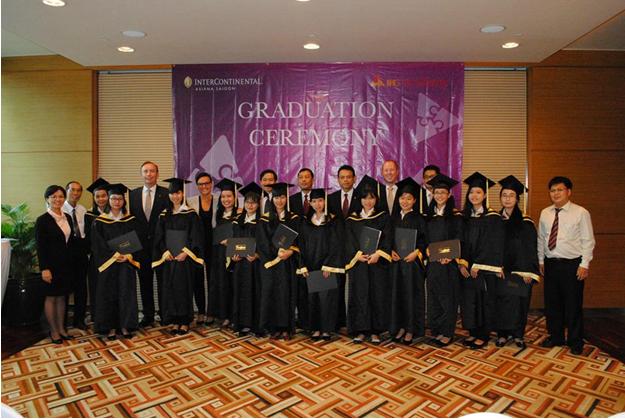  Buổi lễ tốt nghiệp khóa IGH Academy cho sinh viên chuyên ngành Nhà hàng khách sạn