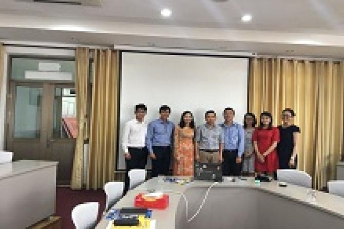 buổi trao đổi chuyên đề với sự trình bày của Phó Giáo sư Ngô Viết Liêm