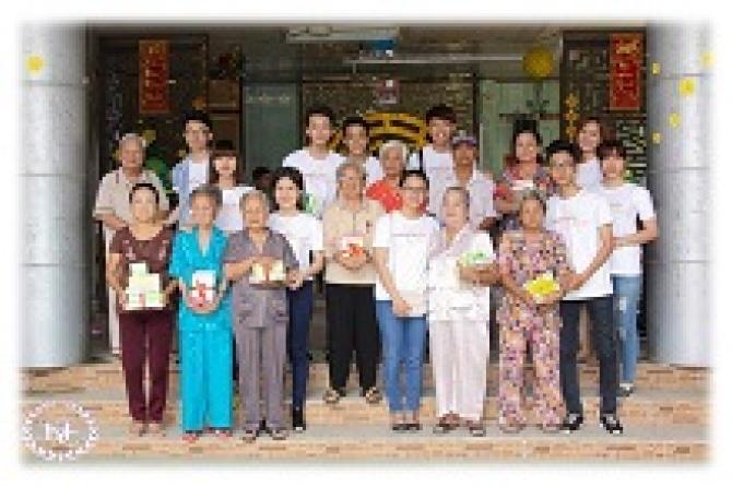 Bài viết về hoạt động bên lề của cuộc thi Hospitality Charm