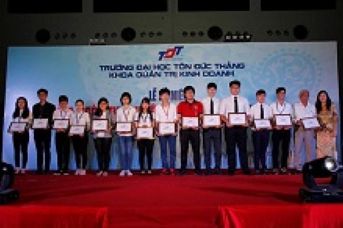 Chương trình Lễ kỷ niệm 09 năm Ngày thành lập khoa Quản trị kinh doanh