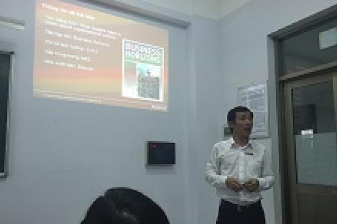 Dr. Thuy Tran Trong – a lecturer of International Business Department