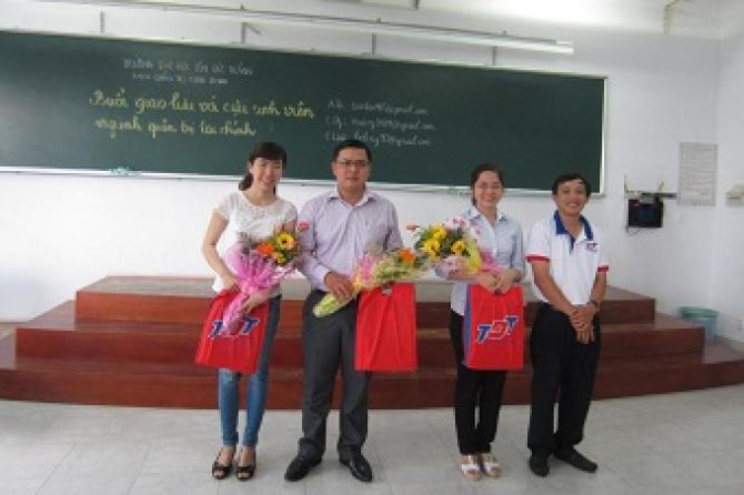  The meeting with financial management Alumni of Faculty of Business Administration