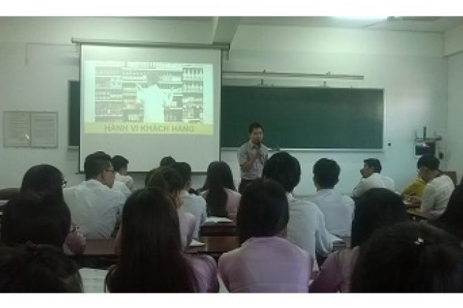  Buổi học với doanh nghiệp môn hành vi khách hàng