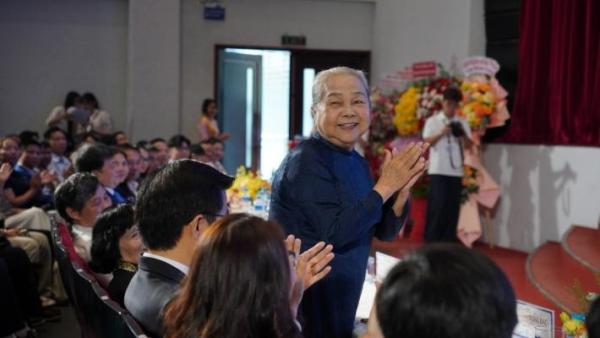 Cô Hoàng Thị Khánh - Chủ tịch Hội đồng sáng lập Trường Đại học Tôn Đức Thắng