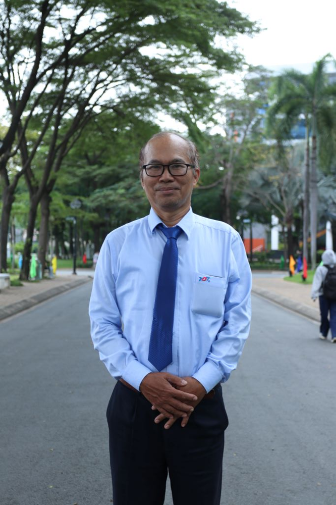 Thầy Chương