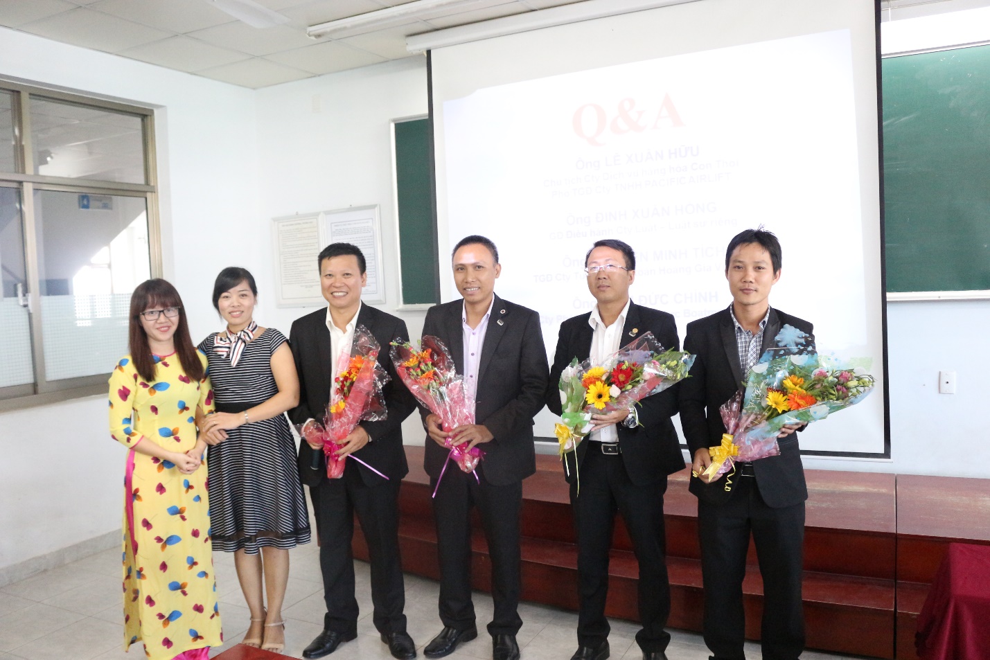 Thầy/Cô bộ môn cám ơn các diễn giả