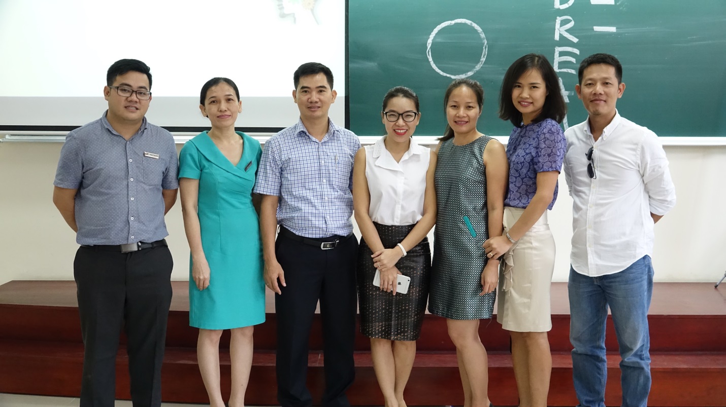 Ban tổ chức cùng Marketing Finance Club sẽ tiếp tục hợp tác và mang lại cho các em sinh viên Đại học Tôn Đức Thắng 02 buổi học nữa vào ngày chủ nhật 20/12/2015.