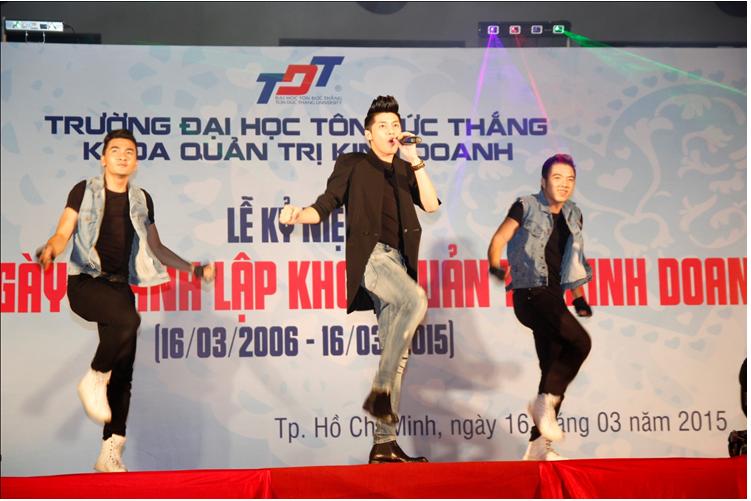 Giao lưu ca sĩ Noo Phước Thịnh