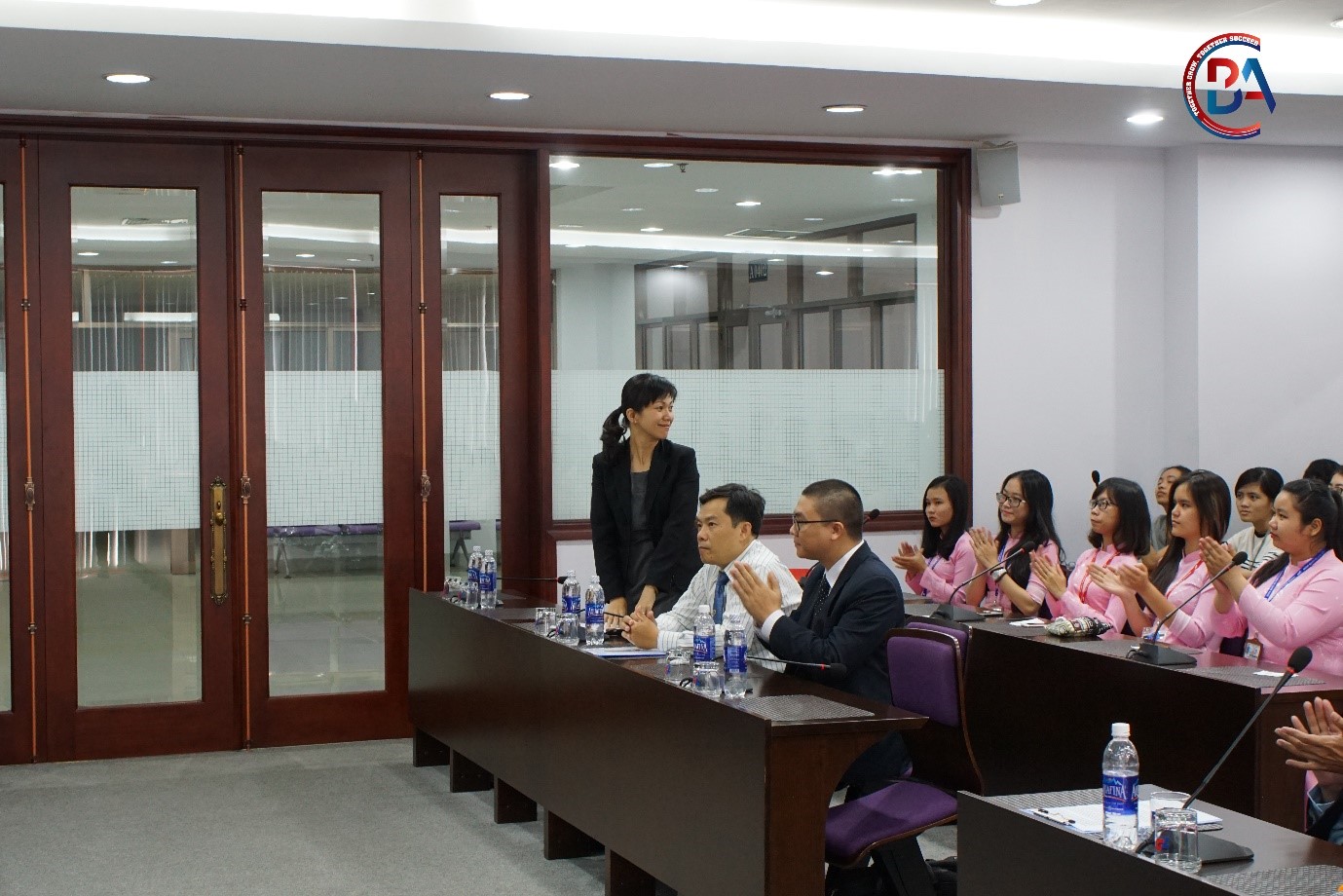 Bà Trần Đài Trang, Giám đốc nghiệp vụ SANT Việt Nam
