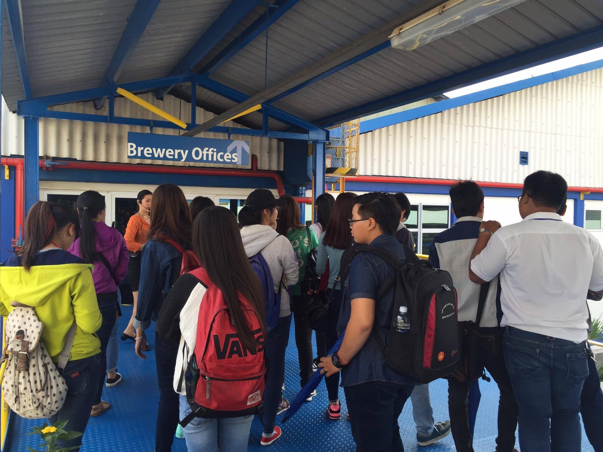 Students visit the production area at VBL
