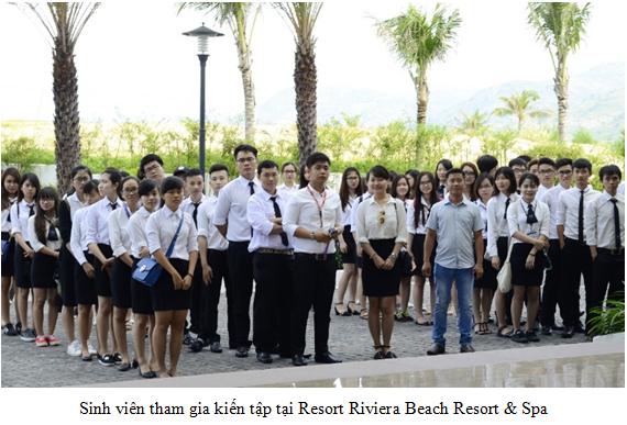 Nhằm tạo cơ hội cho sinh viên thay đổi môi trường học tập, Khoa Quản trị kinh doanh Trường đại học Tôn Đức Thắng vừa qua đã tổ chuyến kiến tập thực tế môn Quản trị Resort và khu vui chơi giải trí tại Trường, cơ sở Nha Trang
