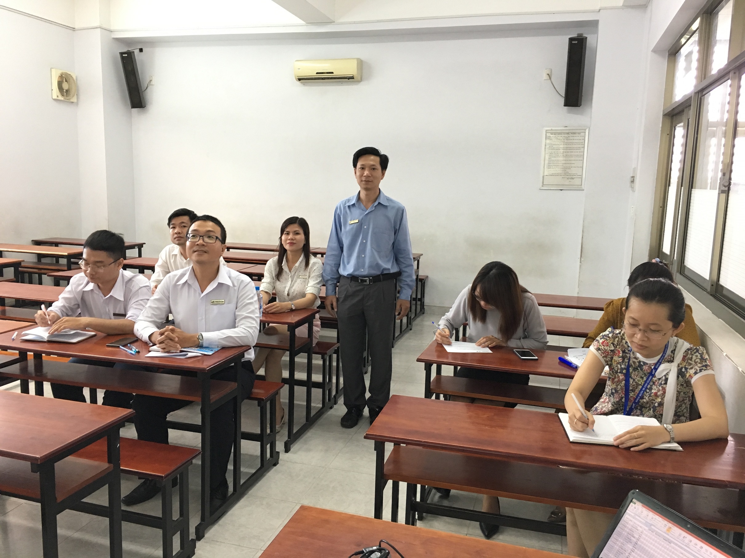 Buổi “Seminar sinh hoạt học thuật” đã diễn ra sôi nổi và thành công. 