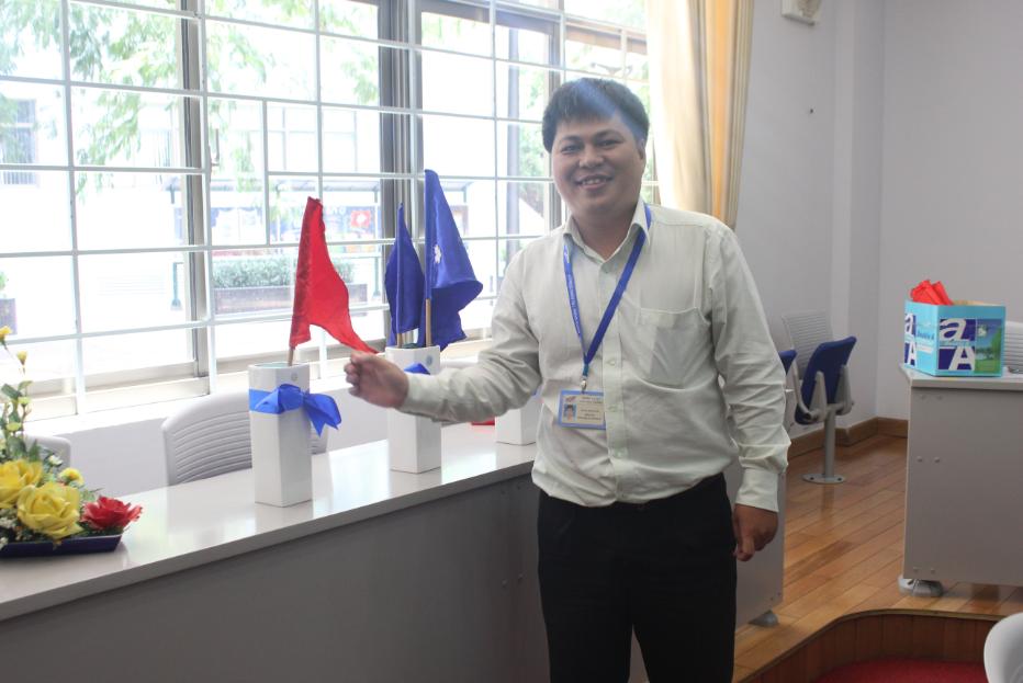 Tập thể giảng viên, viên chức khoa Quản trị kinh doanh cam kết sẽ cùng nhau phấn đấu để góp phần đẩy mạnh sự phát triển của Khoa cũng như hoàn thành tốt nhiệm vụ Trường giao phó.