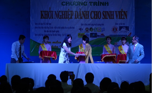 Trong buổi lễ tổng kết chương trình, Trường Đại học Tôn Đức Thắng đã ký kết bản ghi nhớ việc hỗ trợ sinh viên với Hiệp hội Logistics, CEOlink, Hội đồng tư vấn khởi nghiệp phía Nam.. 
