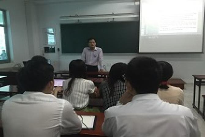 Journal Club In March 2017: The experiences of designing, preparing and developing teaching materials of Macro Economics module